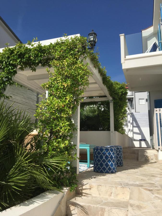 Seaside Villa With Private Pool Home By The Sea - Villa Trogir Zewnętrze zdjęcie