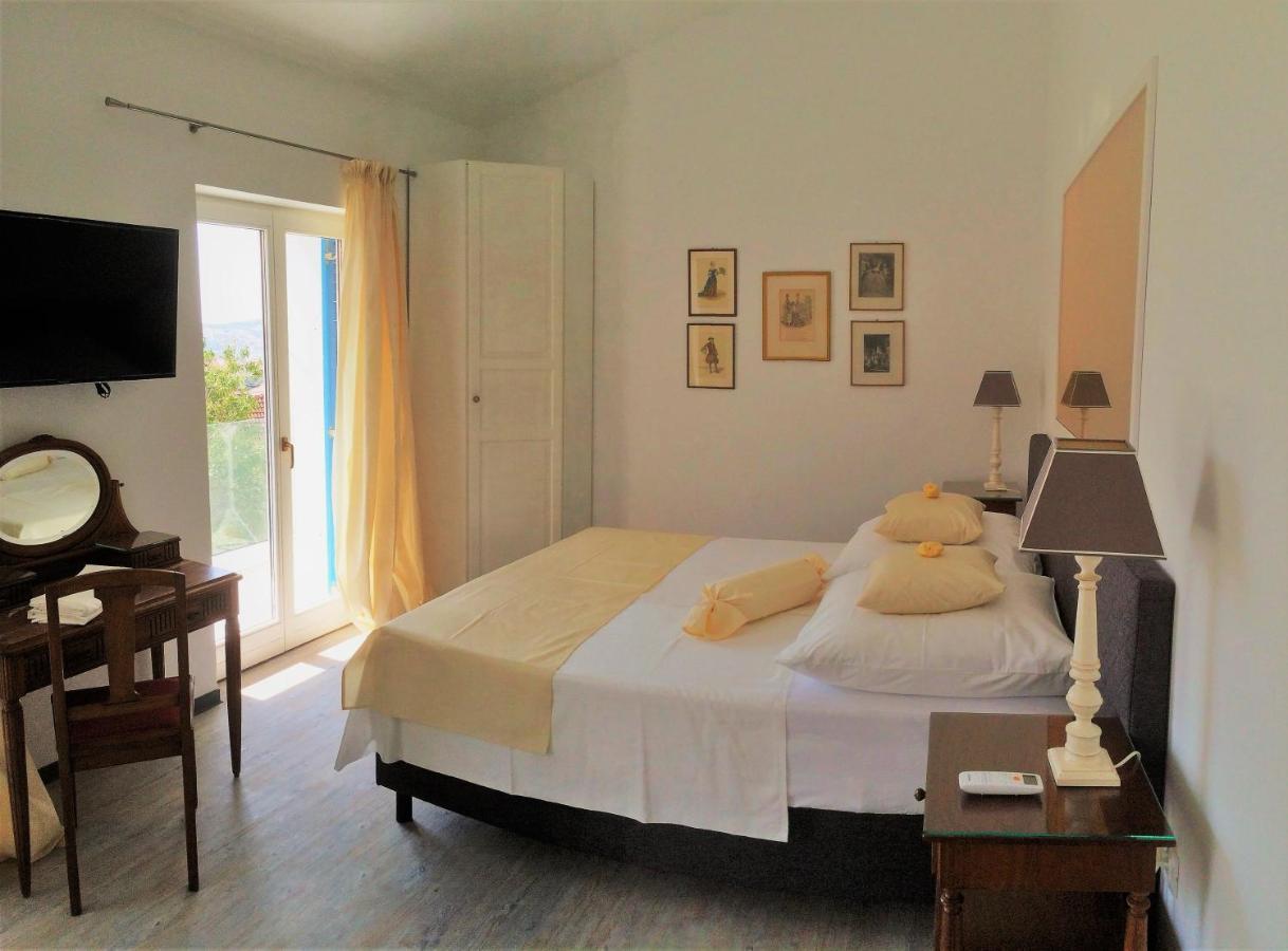 Seaside Villa With Private Pool Home By The Sea - Villa Trogir Zewnętrze zdjęcie