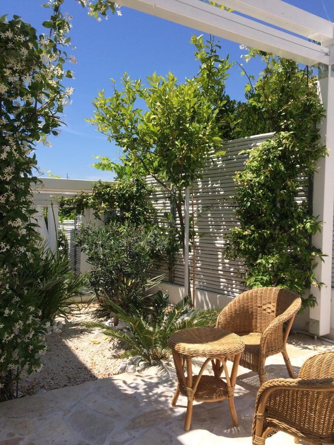 Seaside Villa With Private Pool Home By The Sea - Villa Trogir Zewnętrze zdjęcie