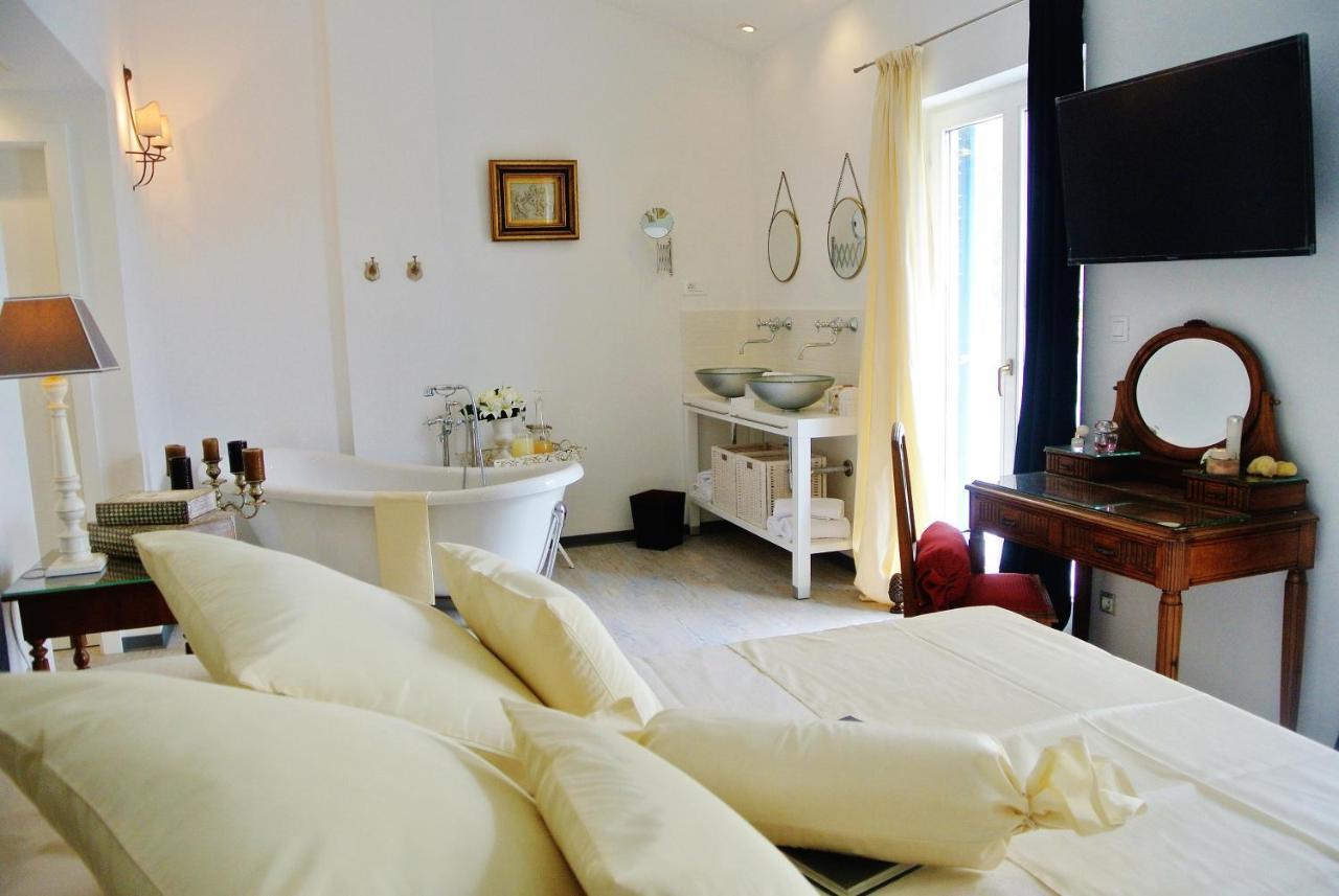 Seaside Villa With Private Pool Home By The Sea - Villa Trogir Zewnętrze zdjęcie